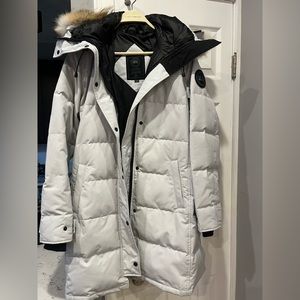 Canada Goose women’s limestone Parka